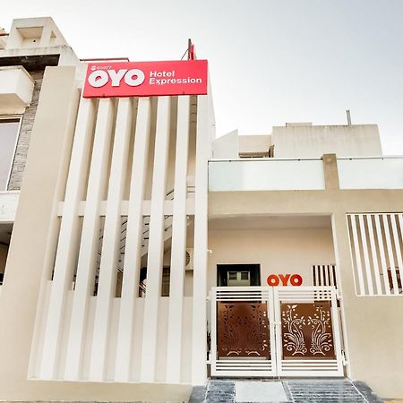 Hotel O Expression Indaur Kültér fotó