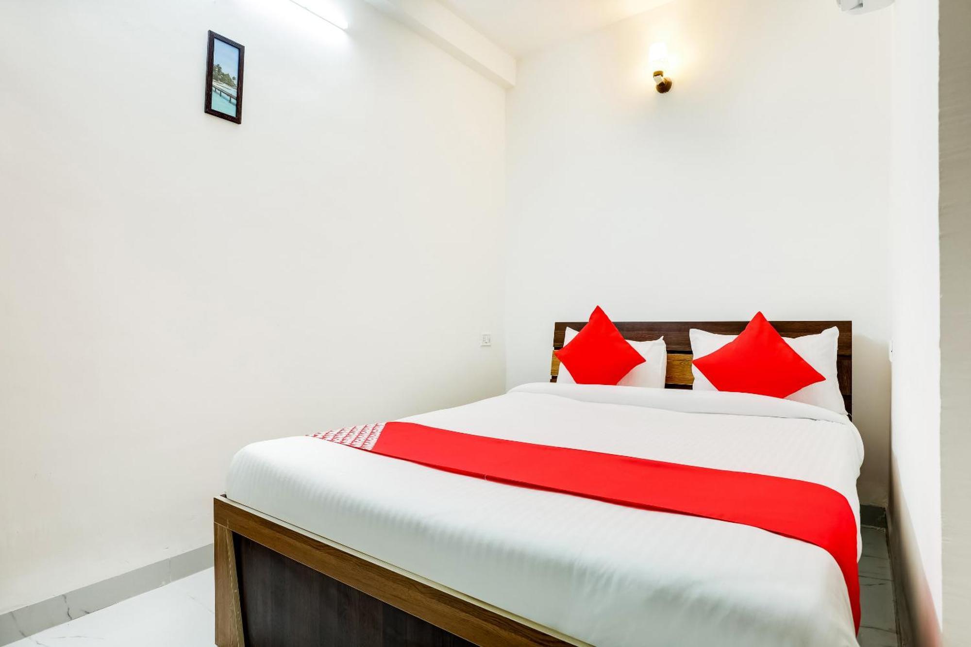 Hotel O Expression Indaur Kültér fotó