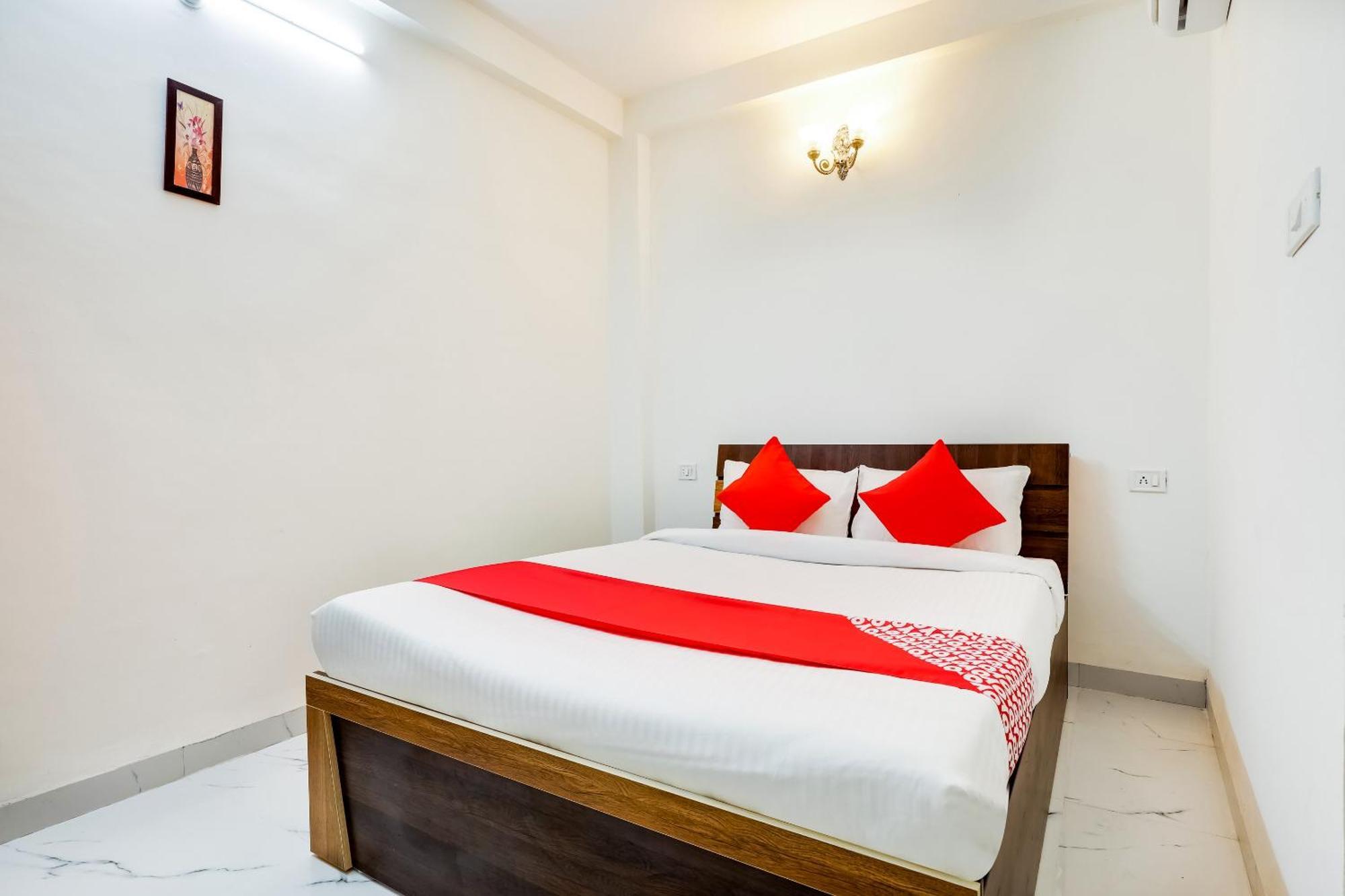 Hotel O Expression Indaur Kültér fotó
