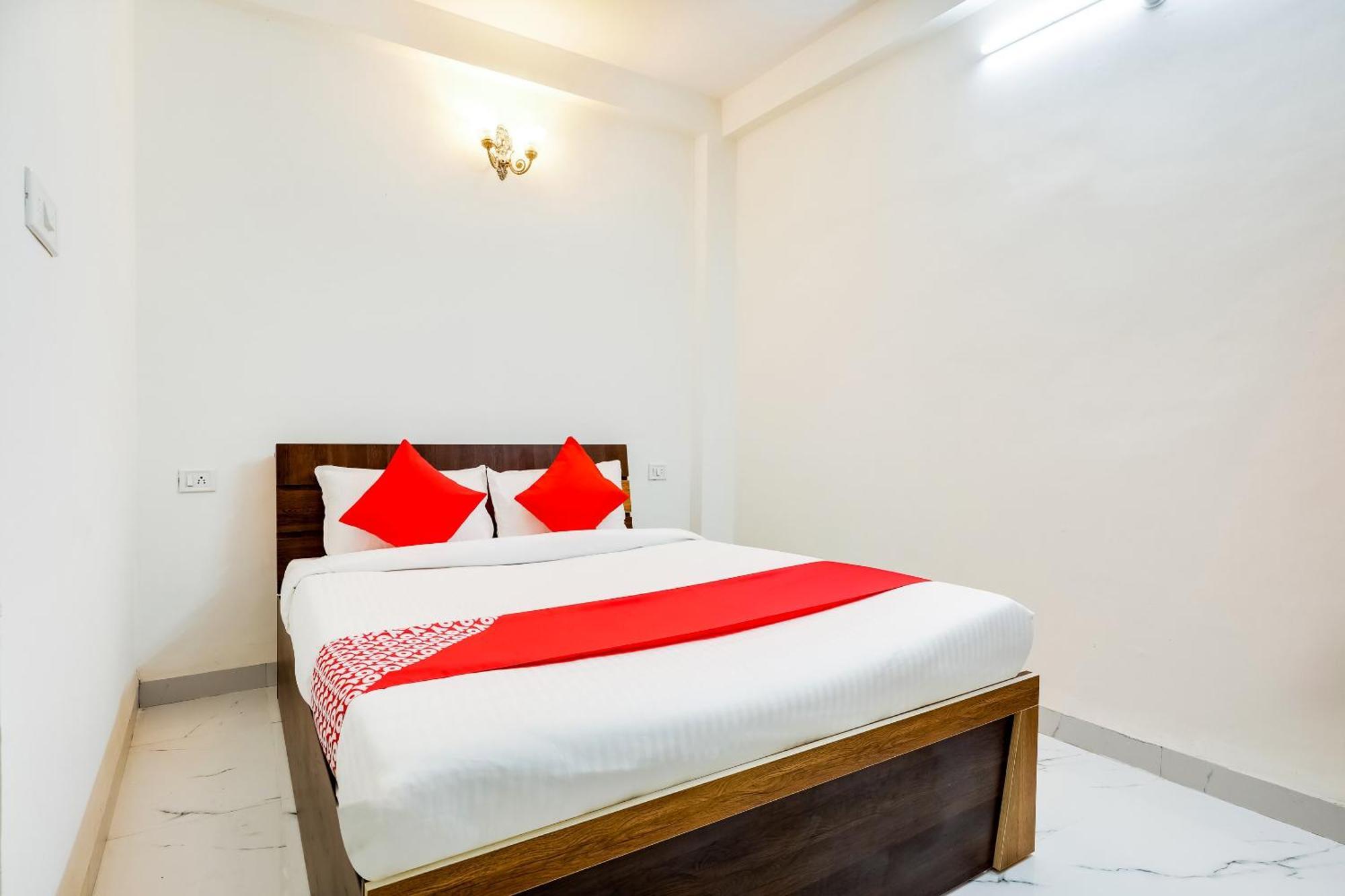 Hotel O Expression Indaur Kültér fotó