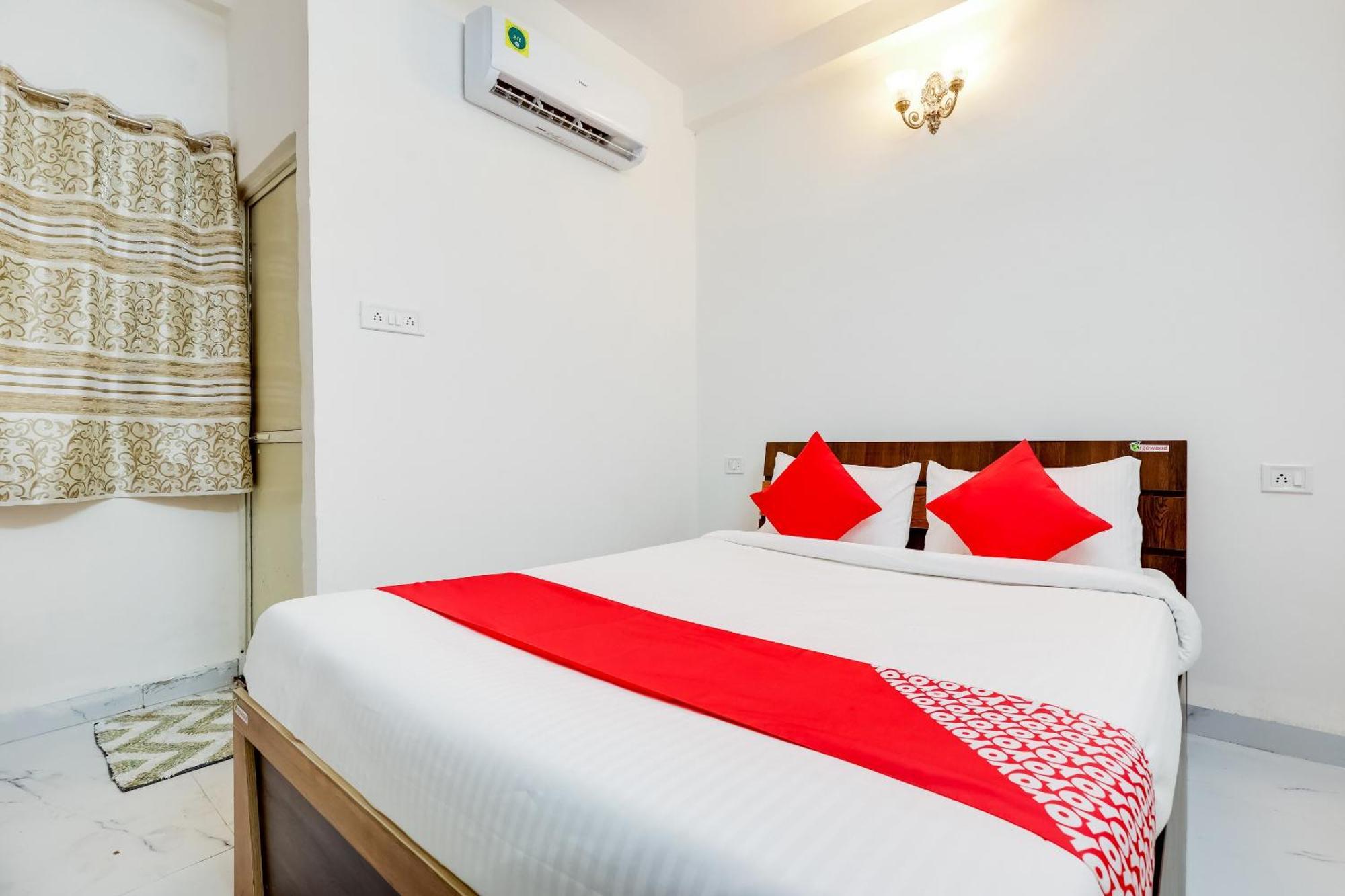 Hotel O Expression Indaur Kültér fotó