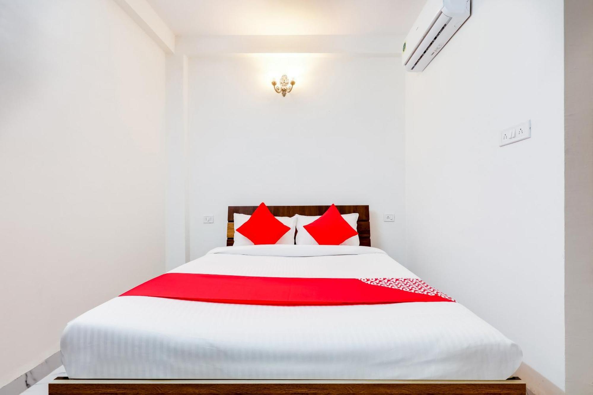 Hotel O Expression Indaur Kültér fotó