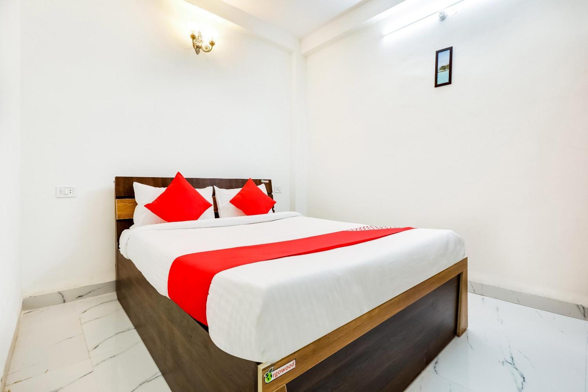 Hotel O Expression Indaur Kültér fotó
